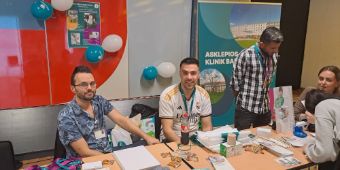 Azubis der Asklepios Klinik Bad Oldesloe am Stand beim Siegel-Day