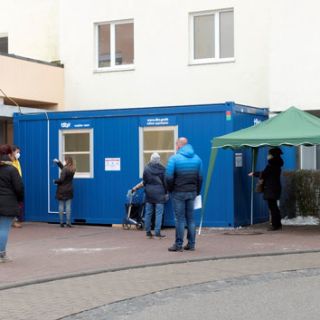 Corona-Testschleuse am Asklepios Klinikum Bad Abbach